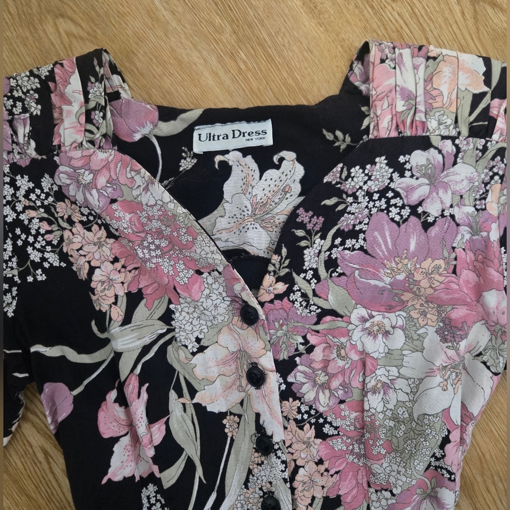 Vintage Floral Black and Pink Women's Dress - Picture 3 of 7